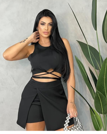conjunto-feminino-alfaiataria-cropped-e-short-saia 