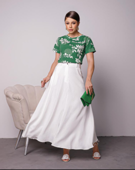 Saia Longuete Branca Rodada em Alfaiataria