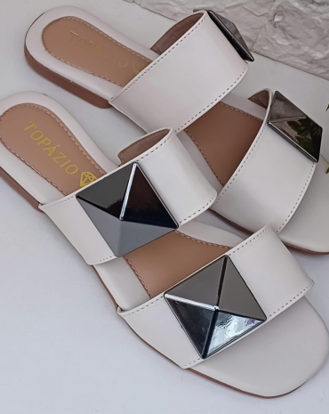 sandalia-rasteirinha-com-tira-dupla-prateada-atacado-rua-44-goiania 