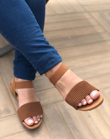 sandalia-rasteirinha-fechada-atras-feminina-atacado-rua-44-goiania 