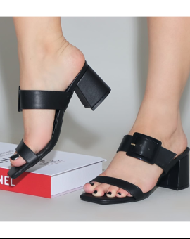 Sandália Tamanco Salto Grosso Preto