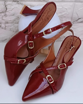 Sapatilha Slingback com Salto Vermelha