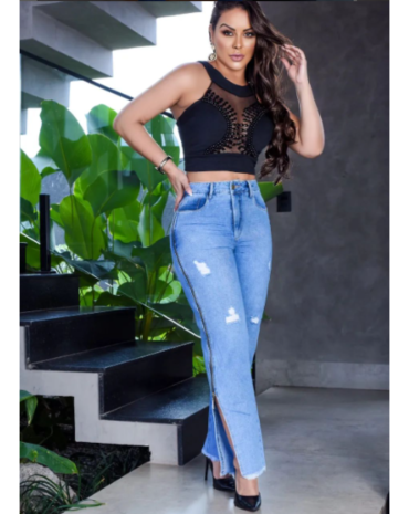 calca-jeans-feminina-ziper-na-perna-atacado-rua-44-goiania 