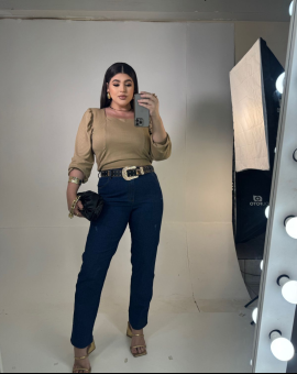Calça Jeans Plus Size com Costura Reforçada