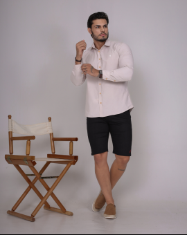 Camisa Masculina Lisa com Botões na Frente