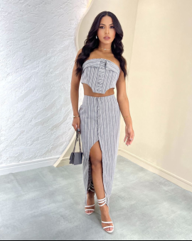 Conjunto Feminino Saia Midi com Fenda e Cropped