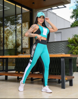 Conjunto Fitness 3 Cores Top e Calça Legging