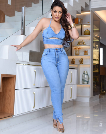conjunto-jeans-feminino-calca-e-cropped-atacado-rua-44-goiania 