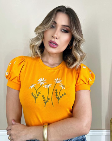 t-shirt-bordada-a-mao-de-luxo-atacado-rua-44-goiania 