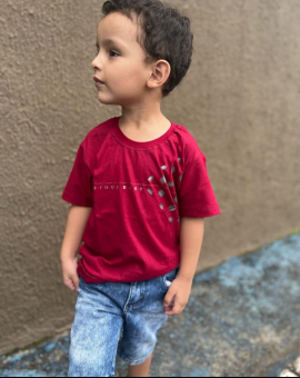 T-Shirt Infantil com Estampa Menino