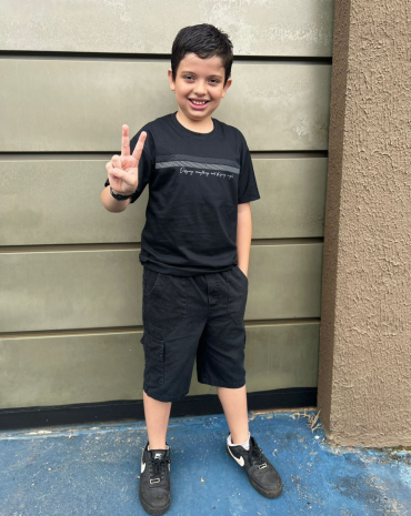 t-shirt-kids-menino-preta-atacado-rua-44-goiania 