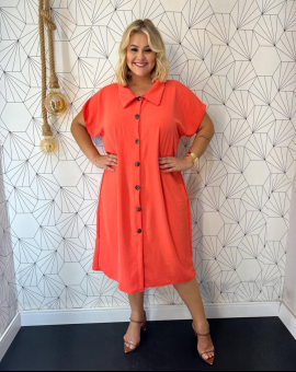 Chemise Plus Size Midi com Botões na Frente