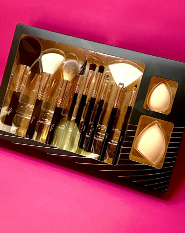 kit-de-pinceis-de-maquiagem-seven-colors-com-esponjas-atacado-rua-44-goiania 