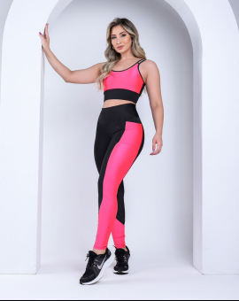 Roupa de Malhar Legging e Top Feminino