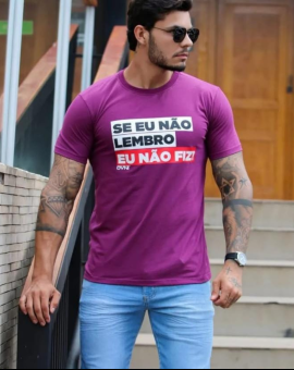 T-Shirt Masculina Não Lembro Não Fiz