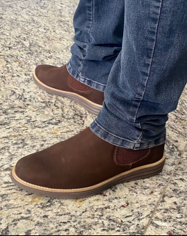 Bota Chelsea em Couro Modelo Garrote
