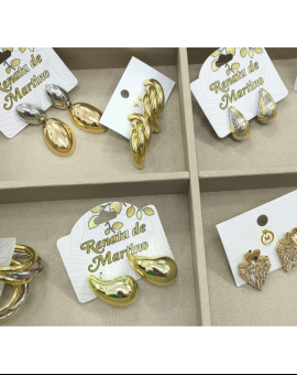 Brincos Elegantes Folheados a Ouro