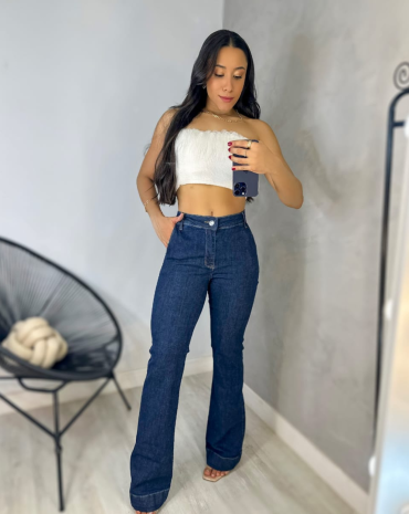 calca-jeans-feminina-flare-lavagem-escura-atacado-rua-44-goiania 