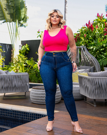calca-plus-size-jeans-com-costura-reforcada-cos-alto-atacado-rua-44-goiania 