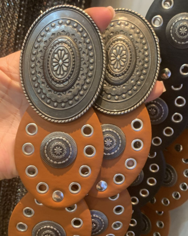 cinto-retro-cowgirl-com-fivela-de-metal-atacado-rua-44-goiania 