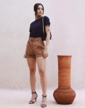 Short em Alfaiataria Curto Cintura Alta Atacado na Rua 44 Goiânia