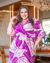 Vestido Longo Plus Size Estampado com Decote V Atacado na Rua 44 Goiânia