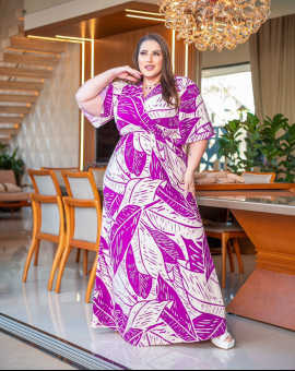 Vestido Longo Plus Size Estampado com Decote V