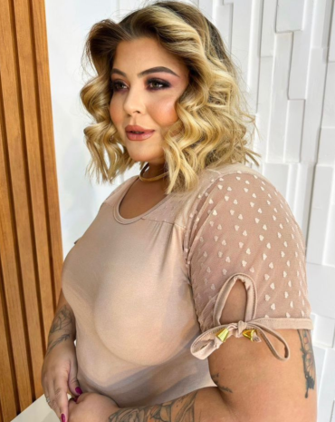 blusa-plus-size-com-manga-de-tule-bege-atacado-rua-44-goiania 
