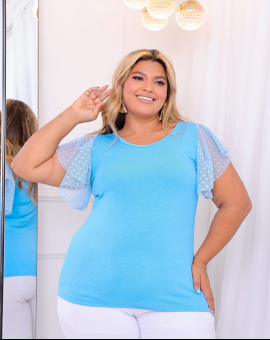 Blusa Plus Size com Modelagem Maior