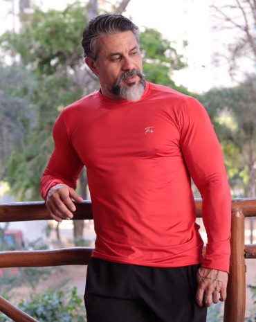 camisa-de-treino-com-protecao-uv-masculina-atacado-rua-44-goiania 