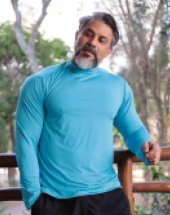 Camisa Masculina com Proteção UV Gola Alta Atacado na Rua 44 Goiânia