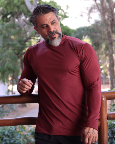 camisa-masculina-manga-longa-com-protecao-uv-atacado-rua-44-goiania 