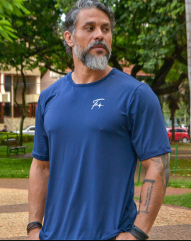 Camiseta Masculina de Proteção UV Básica
