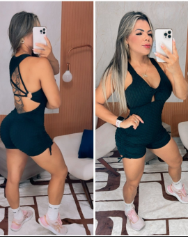 Macacão Fitness com Detalhe nas Costas Preto
