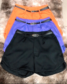 Short Cintura Alta de Alfaiataria Curto com Cinto Feminino