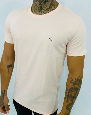 t-shirt-basica-masculina-de-algodao-100-rosa-atacado-rua-44-goiania 
