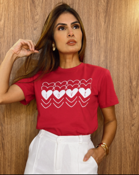 T-Shirt de Algodão Feminina com Estampa de Coração