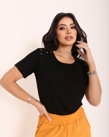 t-shirt-feminina-basica-preta-para-revenda-atacado-rua-44-goiania 