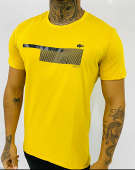 T-Shirt Masculina Lacoste com Estampa Minimalista