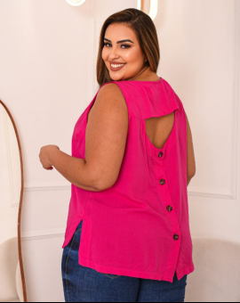 Blusa Plus Size Regata com Botões nas Costas