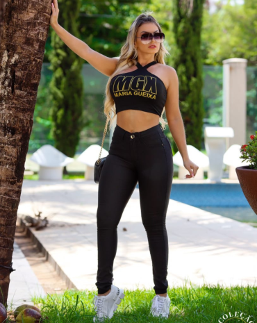 calca-jeans-preta-feminina-skinny-cintura-alta 