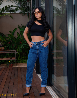 Calça Mom Jeans Feminina Lavagem Escura
