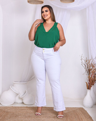 calca-plus-size-branca-flare-cintura-alta-atacado-rua-44-goiania 