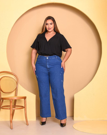 calca-plus-size-jeans-corte-reto-cintura-alta-atacado-rua-44-goiania 