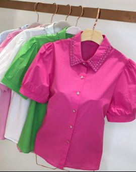 Camisa Feminina Social com Strass no Colarinho