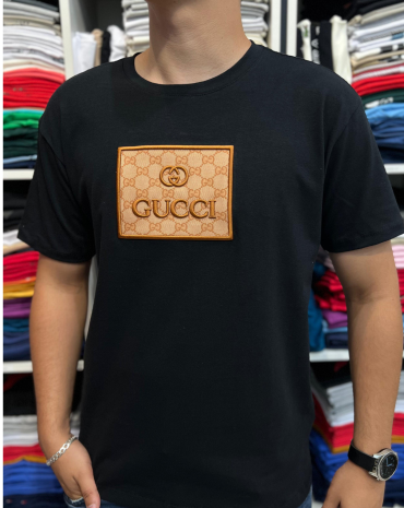 camiseta-gucci-masculina-preta-malha-peruana-atacado-rua-44-goiania 
