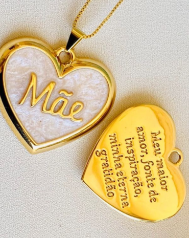 colar-mae-semijoia-com-resina-formato-de-coracao-atacado-rua-44-goiania 