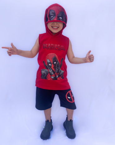 conjunto-infantil-deadpool-com-capuz-atacado-rua-44-goiania 