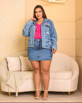 Jaqueta Jeans Plus Size Feminina com Destroyed