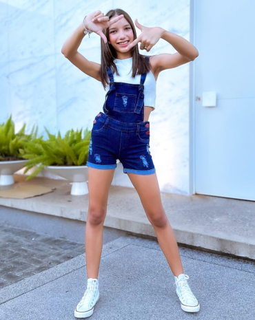 jardineira-juvenil-jeans-com-destroyed-atacado-rua-44-goiania 